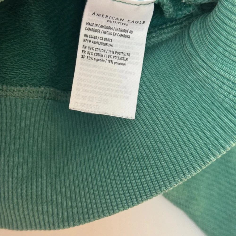 American Eagle Outfitters Green Henley Top - Picture 3 of 4